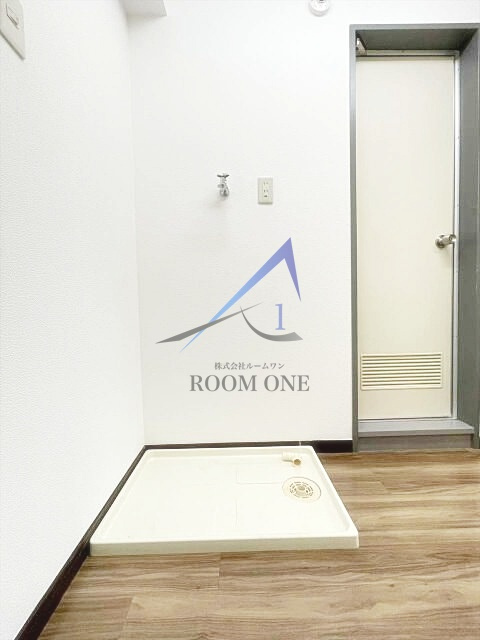 スカイコート登戸の設備|洗濯機置き場です。