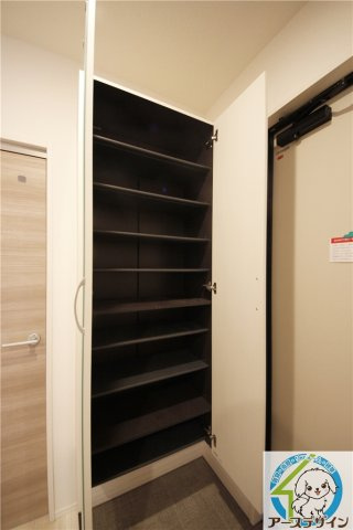 シャルムソレイユⅡ番館の収納