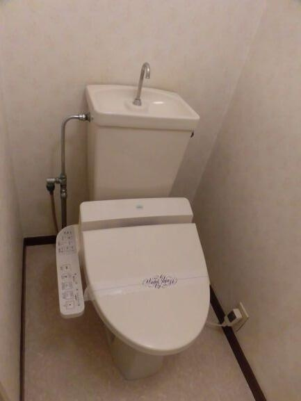 府中市若松町１丁目の賃貸マンションのトイレ