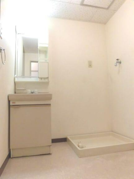 府中市若松町１丁目の賃貸マンションの洗面所