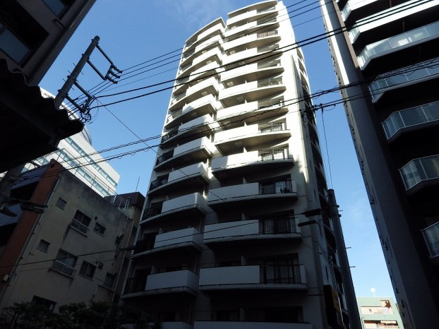 ミリアレジデンス御茶ノ水の外観