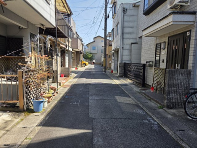 【前面道路含む現地写真】 | 山科区西野大鳥井町　中古テラスハウス