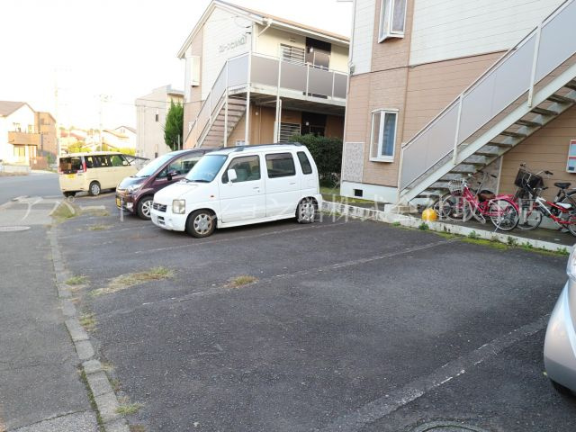 グリーンヒルⅡの駐車場