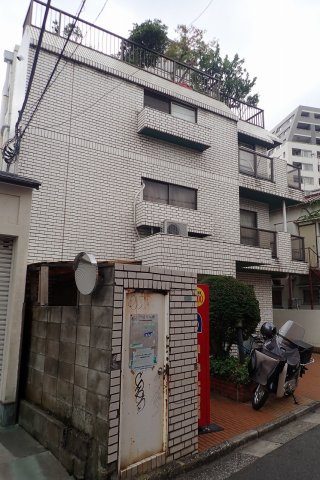 パレ・クレール白山の外観
