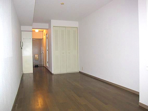 ワコーレ篠原中町の居間・リビング