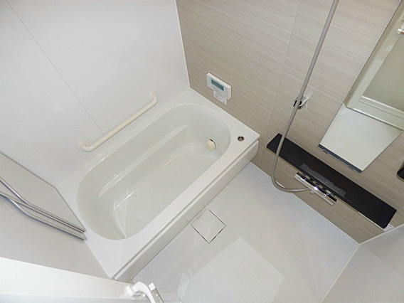 サニープレイス西芦屋2号館の浴室