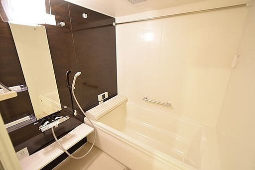 グレイスコート本山中町の浴室