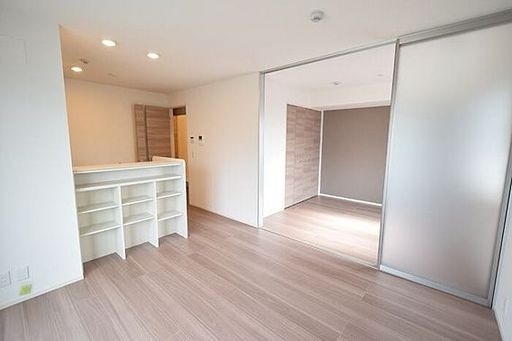 グレイスコート本山中町の居間・リビング