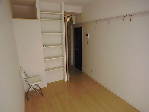 甲南本山コーポラスの居間・リビング