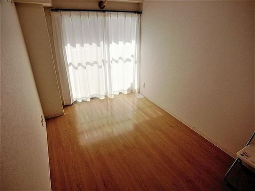 甲南本山コーポラスの居間・リビング