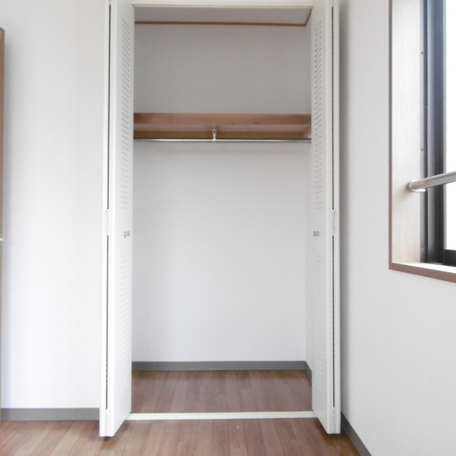 スリージェ壱番館の収納