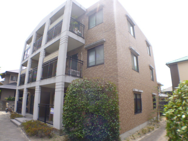 スリージェ壱番館の外観