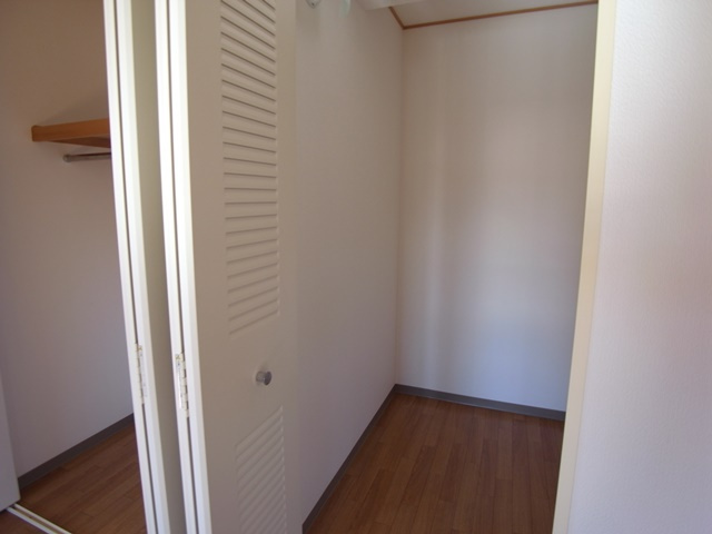 スリージェ壱番館の収納