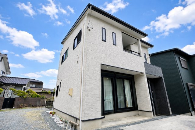 浜名区横須賀のその他|太陽光パネル付きのオール電化です！BELS評価書付の省エネ住宅です。