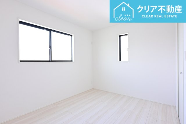 【洋室】 | 太田市新田上江田町　GRAFARE | 子ども部屋にピッタリな2階の洋室です！