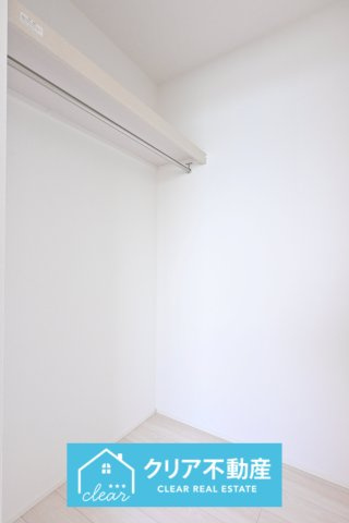 【収納】 | 太田市新田上江田町　GRAFARE | 憧れのウォークインクローゼットでお洋服もたっぷり収納！