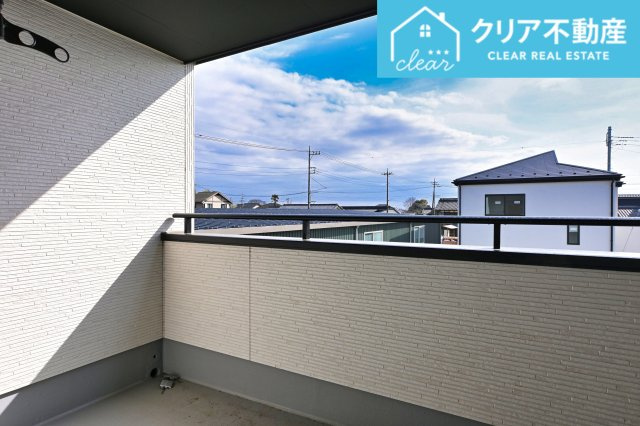 【バルコニー】 | 太田市新田上江田町　GRAFARE | 広々としたスカイバルコニーは洗濯もたっぷり干せてよく乾きます！