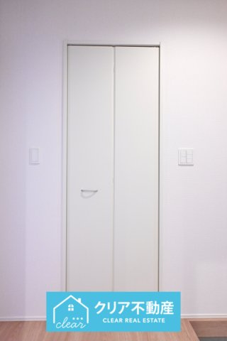 【収納】 | 太田市新田上江田町　GRAFARE | 玄関横にはスペースを活用した収納つき！