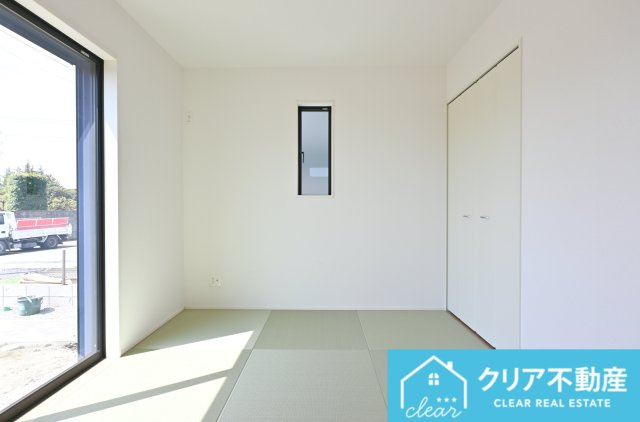 【和室】 | 太田市新田上江田町　GRAFARE | 暖かい和室はリビングと続き間で、くつろいだりお子様の遊び場にもぴったりです♪