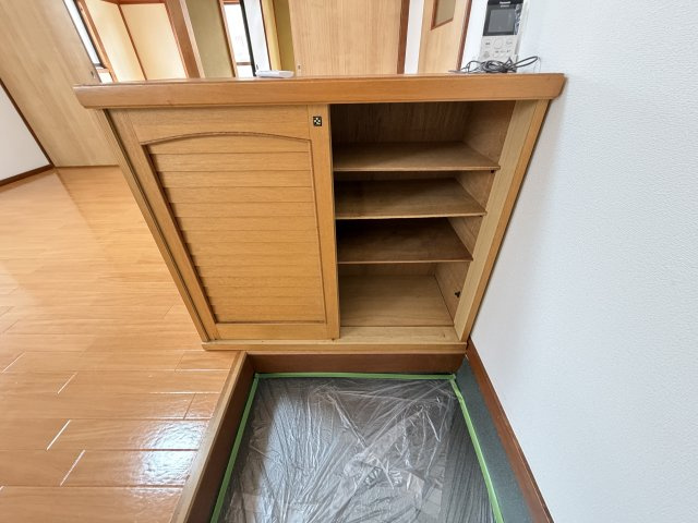 志賀ハイツの玄関