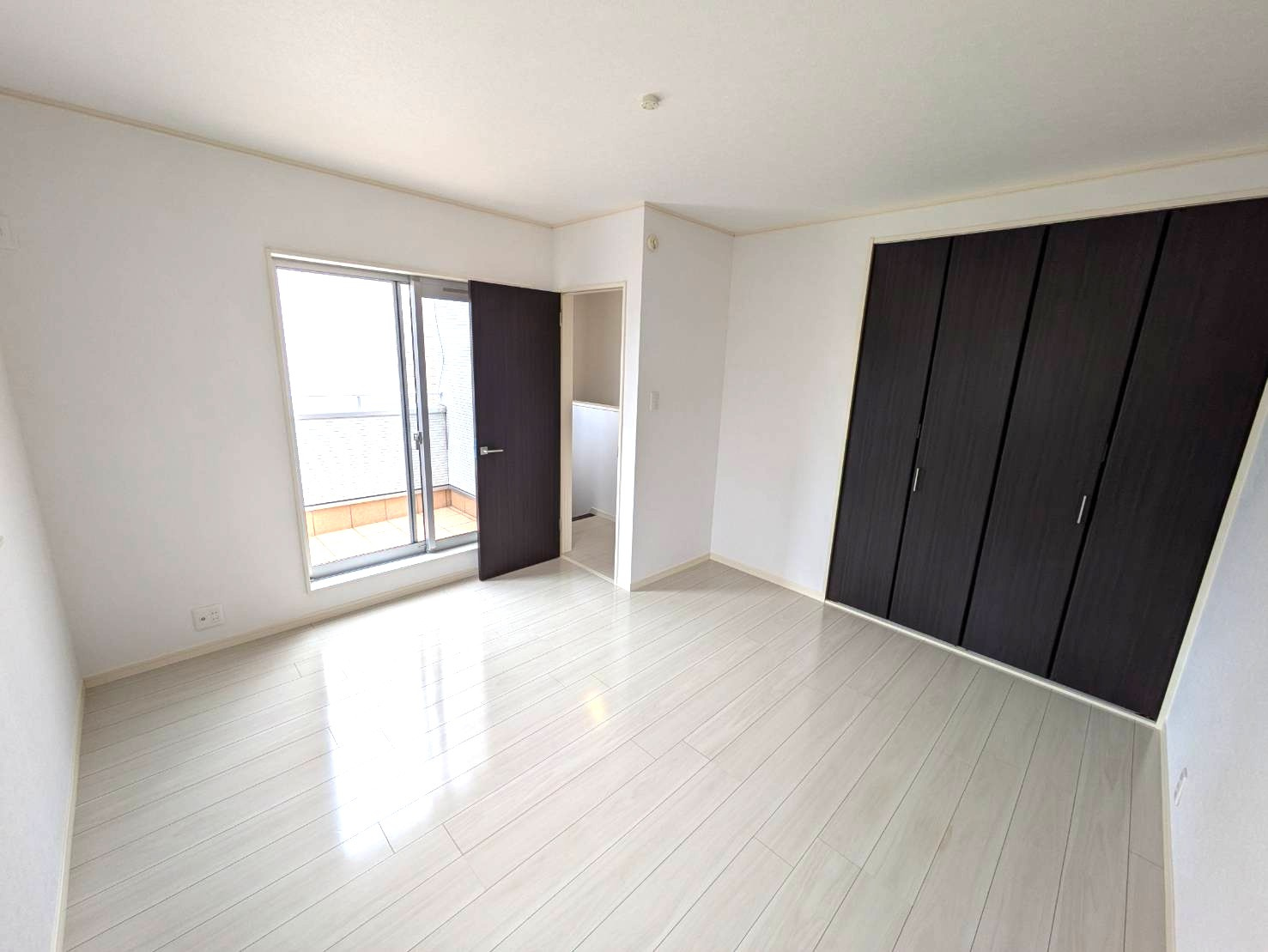 和歌山市有家の洋室