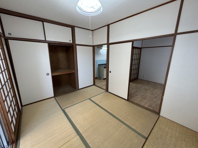 マンション白菊の和室