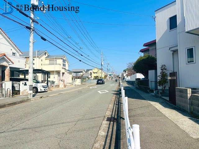 「リフォ済」「西明石駅徒歩圏」枝吉4丁目　築9年の前面道路含む現地写真
