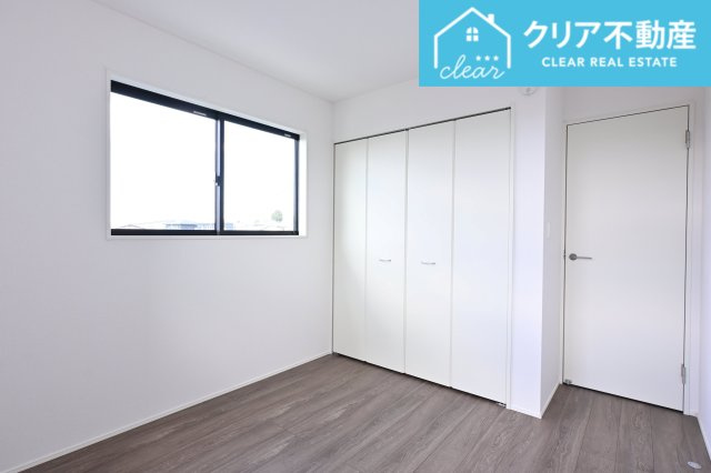 【洋室】 | 太田市新田上江田町　GRAFARE | 子ども部屋にピッタリな2階の洋室です！