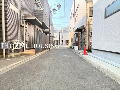 【前面道路含む現地写真】 | 武蔵野市境南町4丁目　新築分譲住宅　全1棟