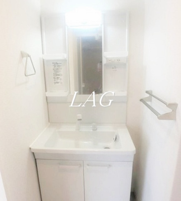 【洗面所】 | シャーメゾン幕張本郷 | 洗面台です。