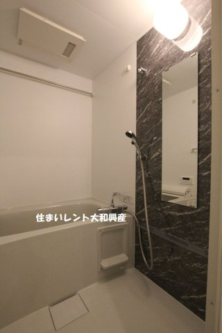 サンジェルマン中央林間２丁目の浴室