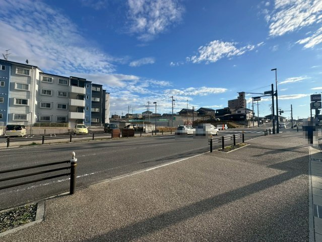 ファセット土橋の周辺