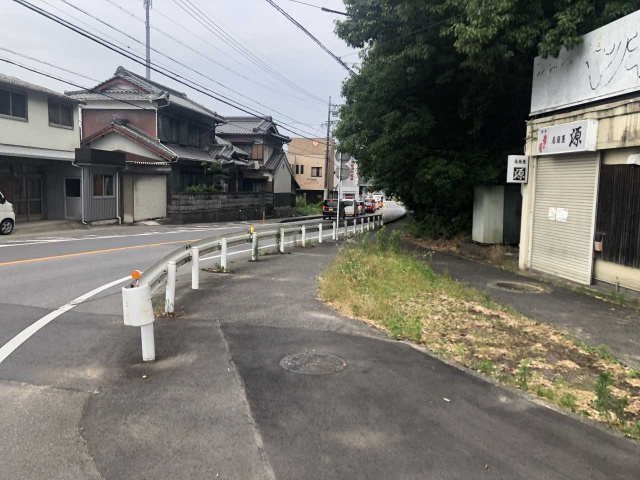 細川町貸店舗の駐車場