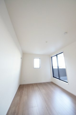 美の里一丁目の洋室|全居室収納スペース有、お部屋が広く綺麗に使えます