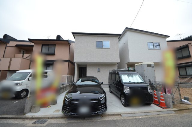 矢野東四丁目の外観|JR矢野駅徒歩13分
駐車は2台可能です