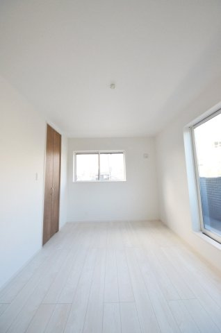 宇品神田四丁目の洋室|全居室収納スペース有、お部屋が広く綺麗に使えます