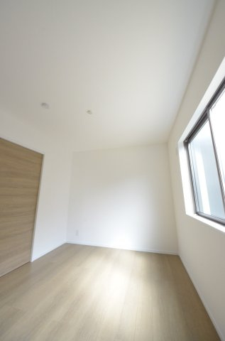 長楽寺二丁目の洋室|全居室収納スペース有、お部屋が広く綺麗に使えます