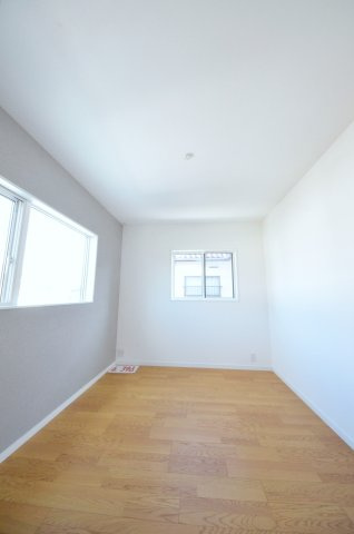 桜尾三丁目の洋室|全居室収納スペース有、お部屋が広く綺麗に使えます