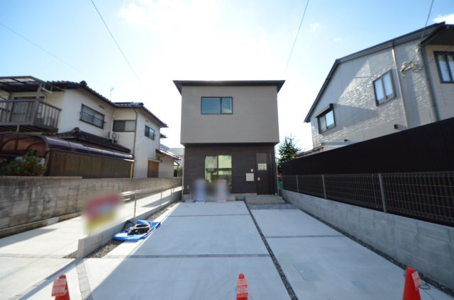 桜尾三丁目の外観|JR廿日市駅徒歩17分、山陽女学園前電停徒歩13分
駐車は2台可能です