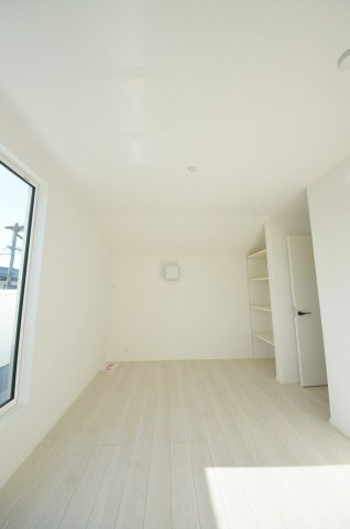 落合南一丁目の洋室|全居室収納スペース有、お部屋が広く綺麗に使えます
