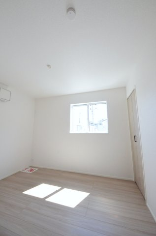 串戸四丁目の洋室|全居室収納スペース有、お部屋が広く綺麗に使えます
