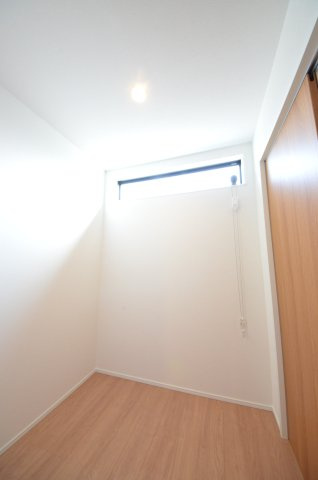 船越南3丁目のその他|洗面所隣に広いランドリールーム有