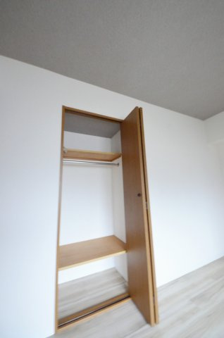 クレイドル東高須駅前の収納|全居室収納スペース有
お部屋が広く綺麗に使えます