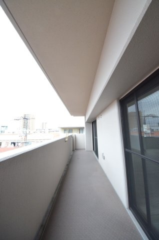 クレイドル東高須駅前のバルコニー|広いバルコニー
