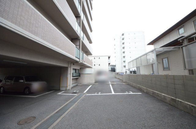 クレイドル東高須駅前の駐車場|敷地内駐車場承継可能です