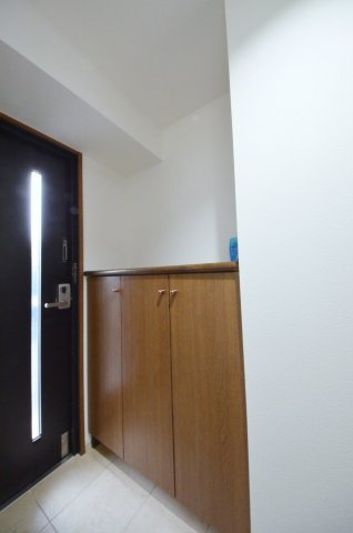 クレイドル東高須駅前の収納|玄関には大容量のシューズボックス有