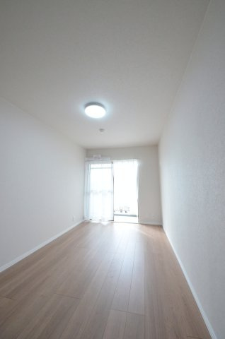 古江西町パークマンションの洋室|全居室収納スペース有
お部屋が広く綺麗に使えます