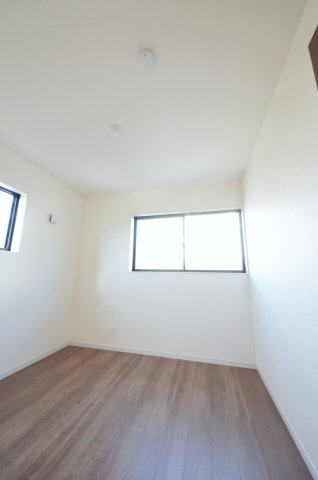 倉掛三丁目の洋室|全居室収納スペース有、お部屋が広く綺麗に使えます