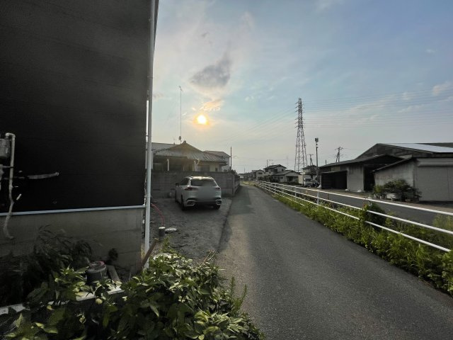 新築戸建・新築建売　足利市福居町第8　御厨小学校・協和中学校の前面道路含む現地写真