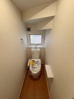 【トイレ】 | FIRST TOWN尾張旭市第1南新町中畑全1棟【仲介手数料無料　本地原小　旭中 】 | 今すぐのご案内可能です！→  0120-336-922　までお気軽にお問い合わせください。